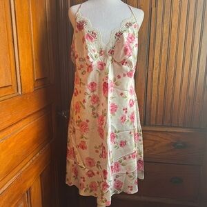 Like New Y2K Floral Nightgown Size 2X Glitter Gems and Lace and Embroidery